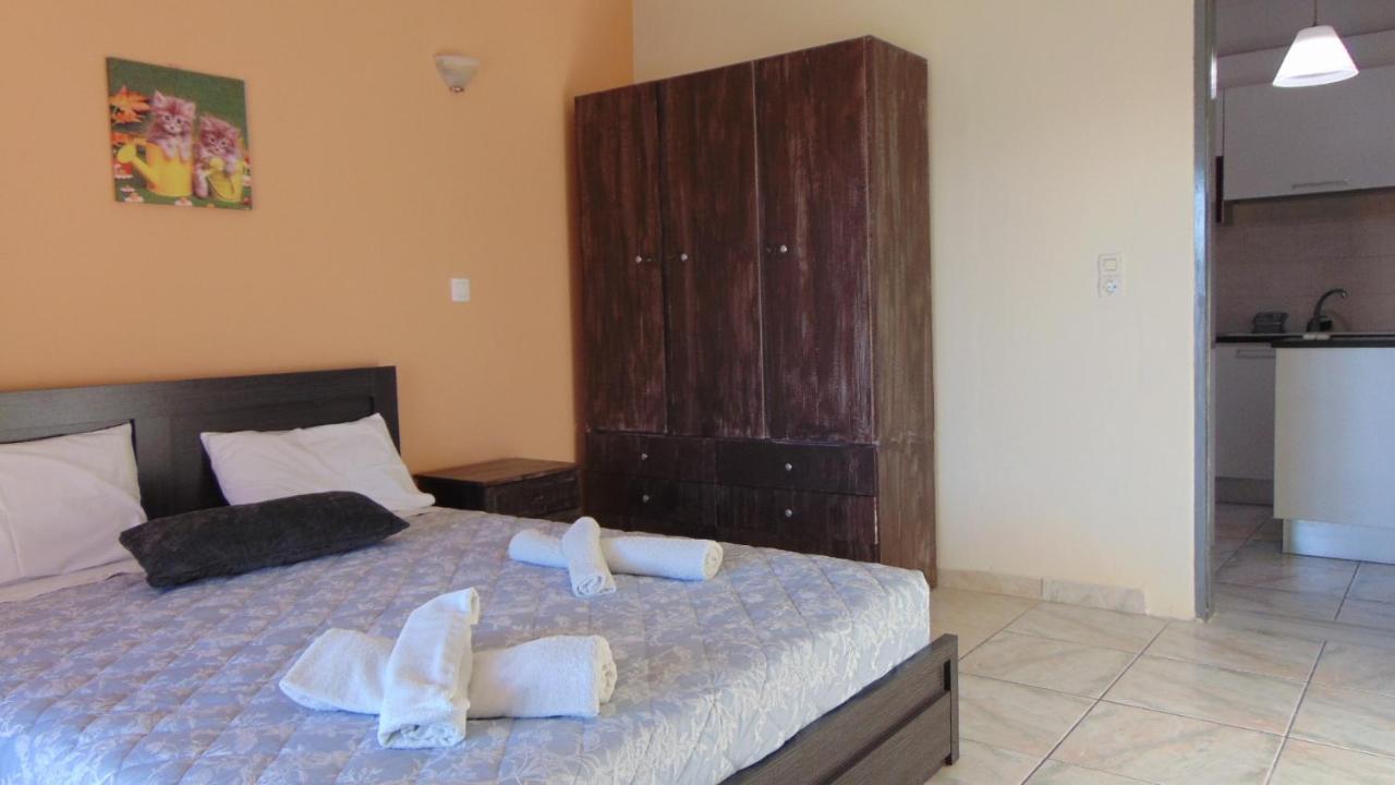 Maria Apartments - Roumanis Liapades Bagian luar foto