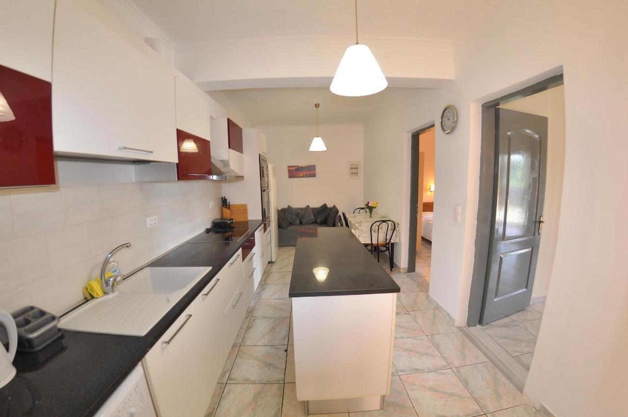 Maria Apartments - Roumanis Liapades Bagian luar foto